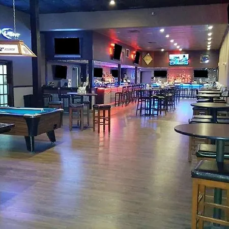 Americas Best Value Inn Foxboro 