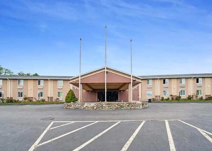 Americas Best Value Inn Foxboro