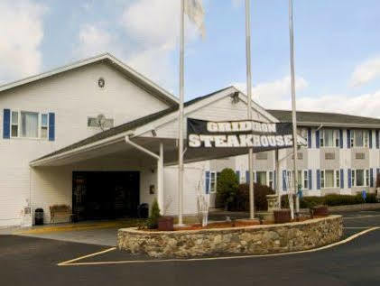 Americas Value Foxboro Hotel 2*
